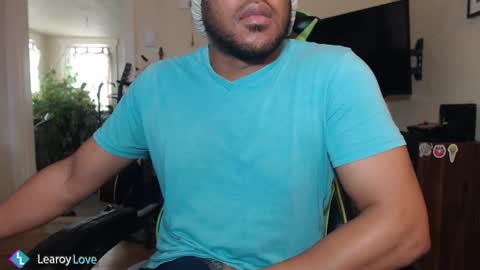 Snapshot of learoy chatting on 02/24/25, 06:15 Learoy online show from 02/24/25, 06:15