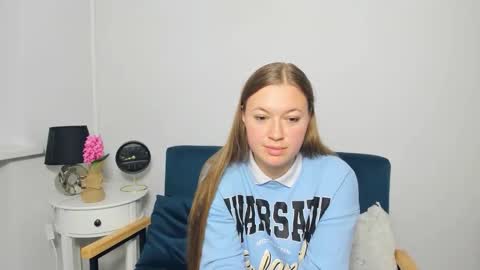 Lea online show from 10/07/25, 04:15