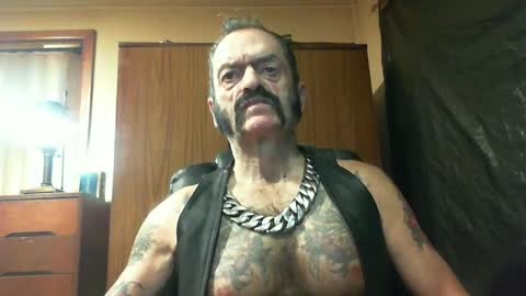 Snapshot of leathergreaser chatting on 01/20/25, 06:53 leathergreaser online show from 01/20/25, 06:53