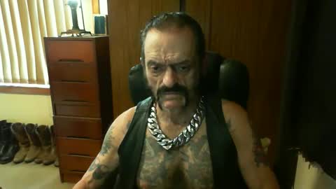 Snapshot of leathergreaser chatting on 01/23/25, 05:56 leathergreaser online show from 01/23/25, 05:56