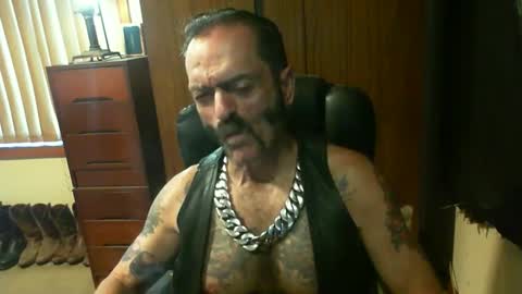 Snapshot of leathergreaser chatting on 02/05/25, 09:07 leathergreaser online show from 02/05/25, 09:07