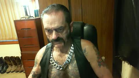 Snapshot of leathergreaser chatting on 02/09/25, 07:41 leathergreaser online show from 02/09/25, 07:41