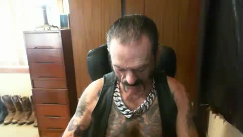 Snapshot of leathergreaser chatting on 02/16/25, 07:26 leathergreaser online show from 02/16/25, 07:26