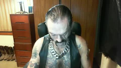 Snapshot of leathergreaser chatting on 03/02/25, 05:47 leathergreaser online show from 03/02/25, 05:47