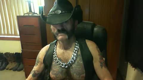 Snapshot of leathergreaser chatting on 09/08/25, 09:58 leathergreaser online show from 09/08/25, 09:58