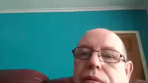 Snapshot of leatherpants68 chatting on 10/09/25, 07:28 leatherpants68 online show from 10/09/25, 07:28