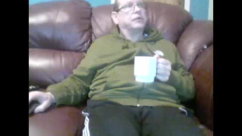 leatherpants68 online show from 11/18/25, 06:45
