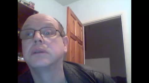 leatherpants68 online show from 11/24/25, 11:37