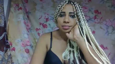 Snapshot of leatianaa chatting on 05/23/26, 11:20 leatianaa online show from 05/23/26, 11:20