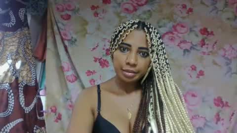 Snapshot of leatianaa chatting on 05/27/26, 01:57 leatianaa online show from 05/27/26, 01:57
