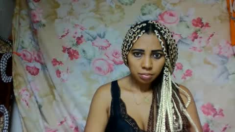 Snapshot of leatianaa chatting on 06/11/26, 12:32 leatianaa online show from 06/11/26, 12:32