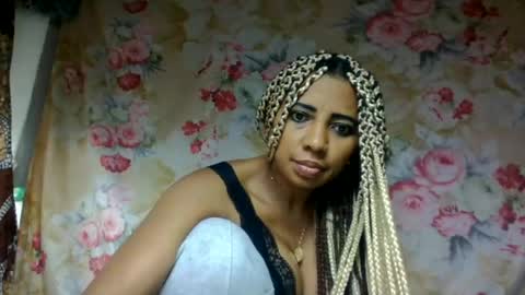 Snapshot of leatianaa chatting on 06/11/26, 07:45 leatianaa online show from 06/11/26, 07:45