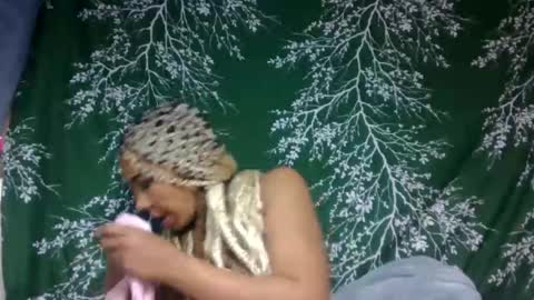 leatianaa online show from 07/06/26, 01:41