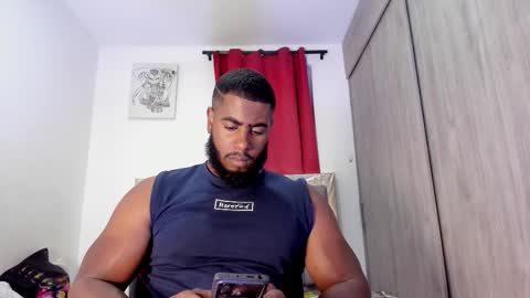 Snapshot of lebron_millionss chatting on 11/08/25, 01:06 lebron millionss online show from 11/08/25, 01:06