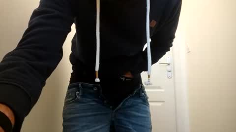 lebrun1985 online show from 11/19/25, 03:34