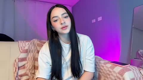 lee_mila online show from 12/23/24, 02:35