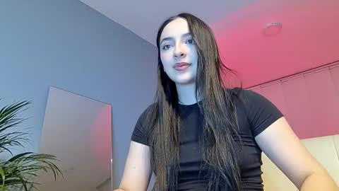 lee_mila online show from 03/10/25, 04:49