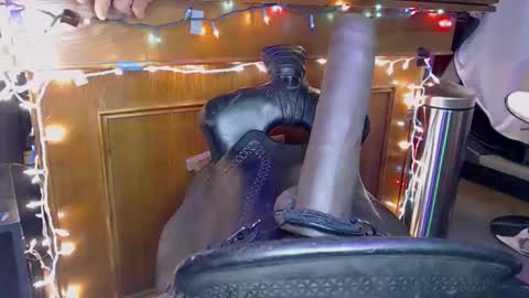 Snapshot of leecox777 chatting on 11/08/25, 03:23 Lee Cox online show from 11/08/25, 03:23