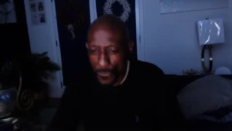 Ebony DeafGuy online show from 11/28/25, 08:28