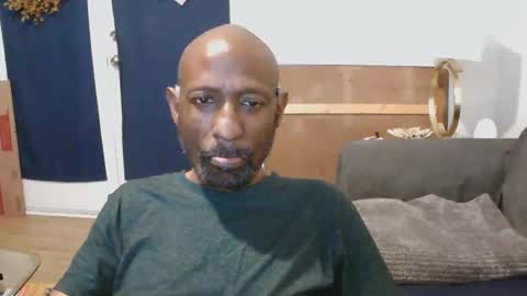 Ebony DeafGuy online show from 05/18/26, 06:19