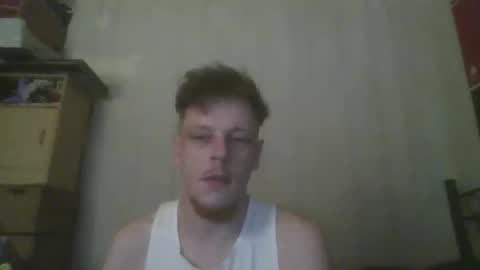 Snapshot of leemanz12 chatting on 11/24/25, 06:29 leemanz12 online show from 11/24/25, 06:29