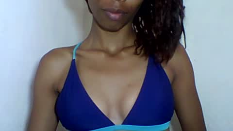 leeromi online show from 06/16/26, 07:33