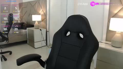 Snapshot of leethompson_ chatting on 02/12/25, 12:12 Leet online show from 02/12/25, 12:12