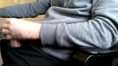Snapshot of leffe84 chatting on 03/05/25, 09:27 leffe84 online show from 03/05/25, 09:27