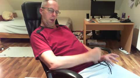 Dave online show from 12/08/24, 12:18