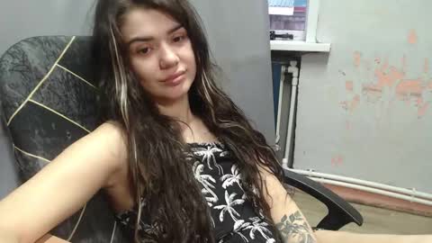 Liya online show from 12/05/25, 11:30