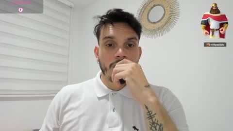 Snapshot of legolas_15 chatting on 12/15/24, 01:57 Alejandro online show from 12/15/24, 01:57
