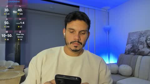 Snapshot of legolas_15 chatting on 09/23/25, 03:31 Alejandro online show from 09/23/25, 03:31