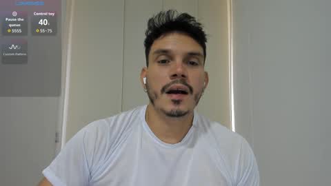 Snapshot of legolas_15 chatting on 10/02/25, 04:47 Alejandro online show from 10/02/25, 04:47