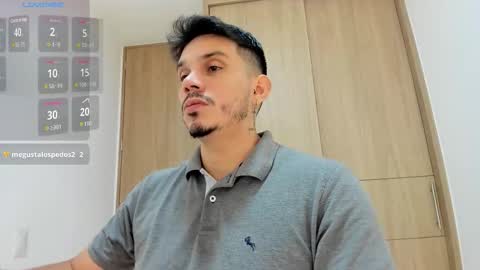 Snapshot of legolas_15 chatting on 11/07/25, 01:27 Alejandro online show from 11/07/25, 01:27