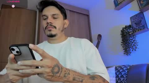 Alejandro online show from 07/25/26, 10:46