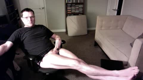 Snapshot of legs999 chatting on 10/01/25, 12:33 legs999 online show from 10/01/25, 12:33