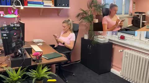 LegsLONG online show from 09/13/25, 05:29