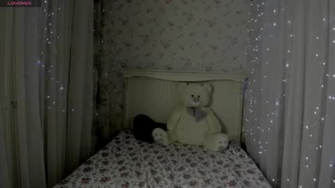 leia_moreno online show from 10/09/25, 03:32