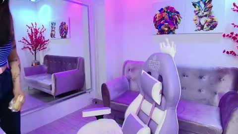 Leia.  online show from 12/26/24, 02:48