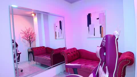 Leia.  online show from 01/10/25, 05:13