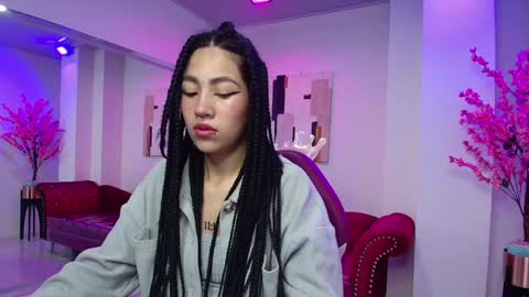 Leia.  online show from 01/16/25, 11:15