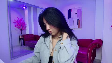 Leia.  online show from 01/24/25, 11:15