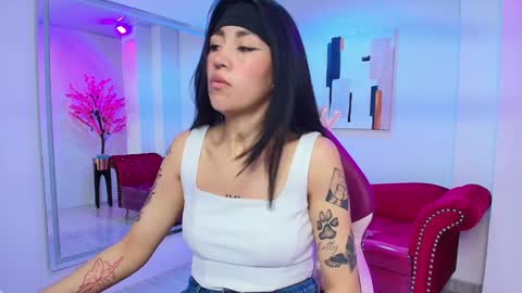 Leia.  online show from 01/27/25, 02:13