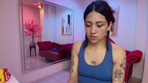 Leia.  online show from 03/06/25, 05:22