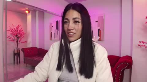 Leia.  online show from 03/12/25, 03:07