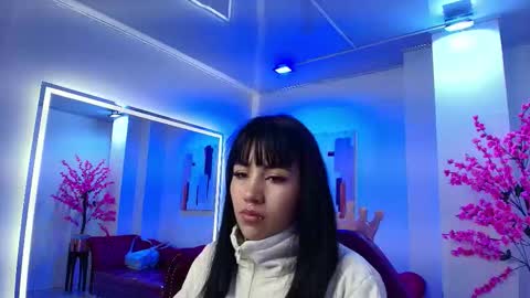 Leia.  online show from 10/17/25, 11:02