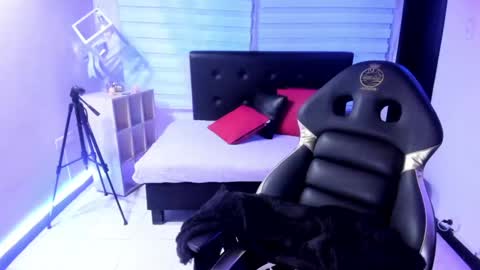 leidy online show from 12/09/24, 01:13