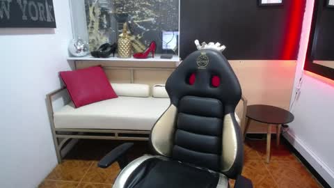 leidy online show from 02/04/25, 01:06