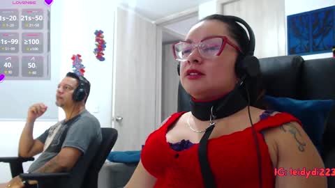 Snapshot of leidycrstnch21 chatting on 09/25/25, 01:59 LeidyDi223 online show from 09/25/25, 01:59