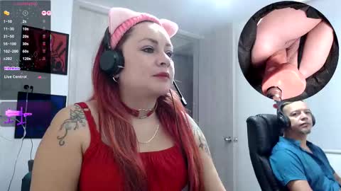 Snapshot of leidycrstnch21 chatting on 11/10/25, 02:05 LeidyDi223 online show from 11/10/25, 02:05